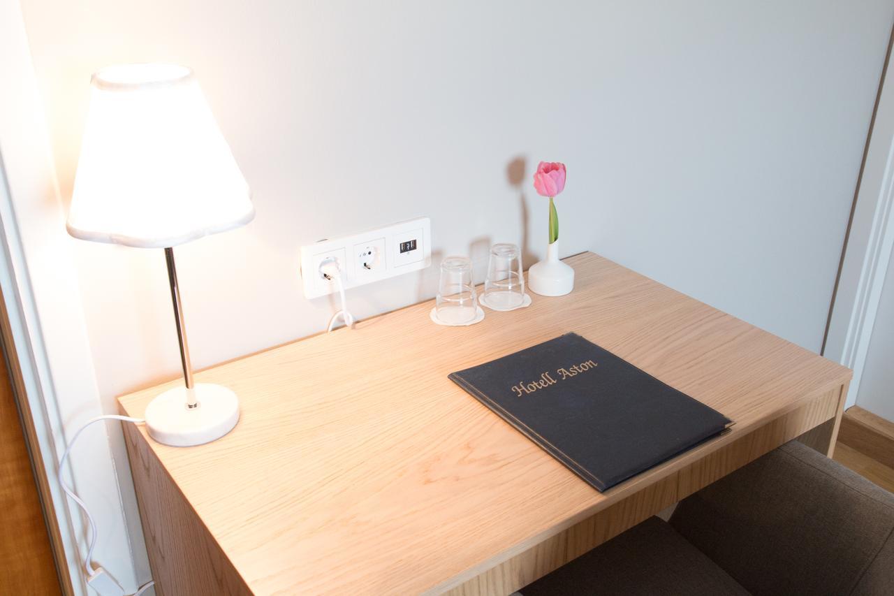 Hotell Aston カールスクルーナ エクステリア 写真