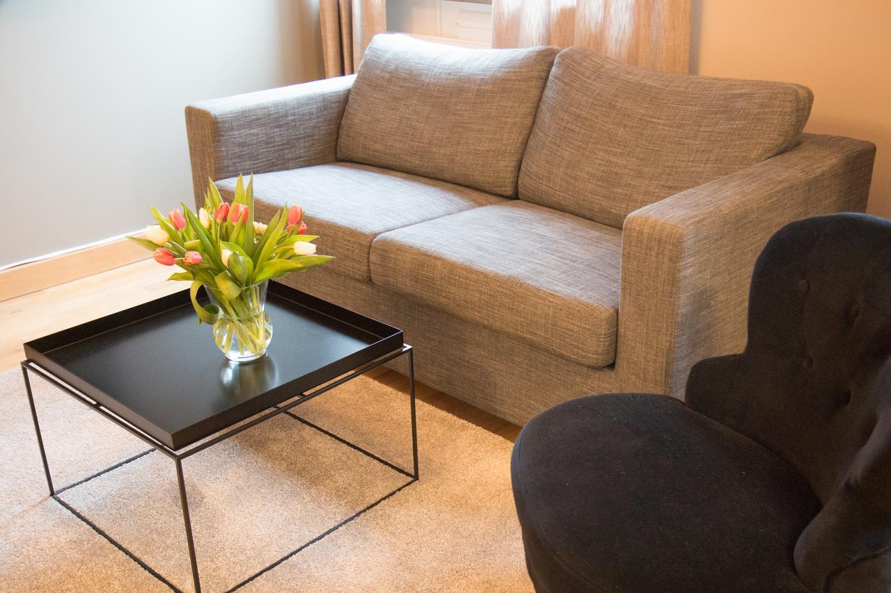 Hotell Aston カールスクルーナ エクステリア 写真
