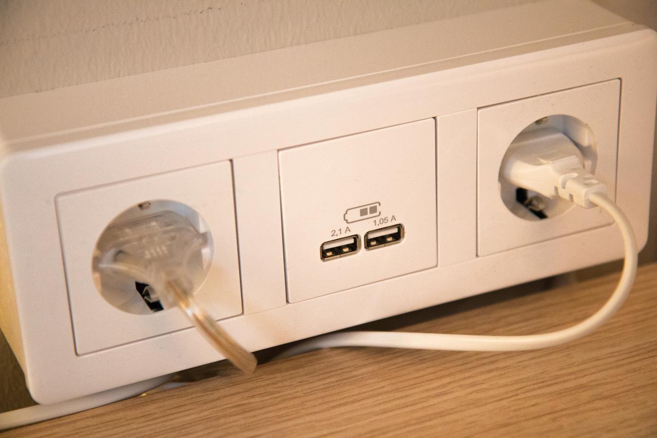 Hotell Aston カールスクルーナ エクステリア 写真