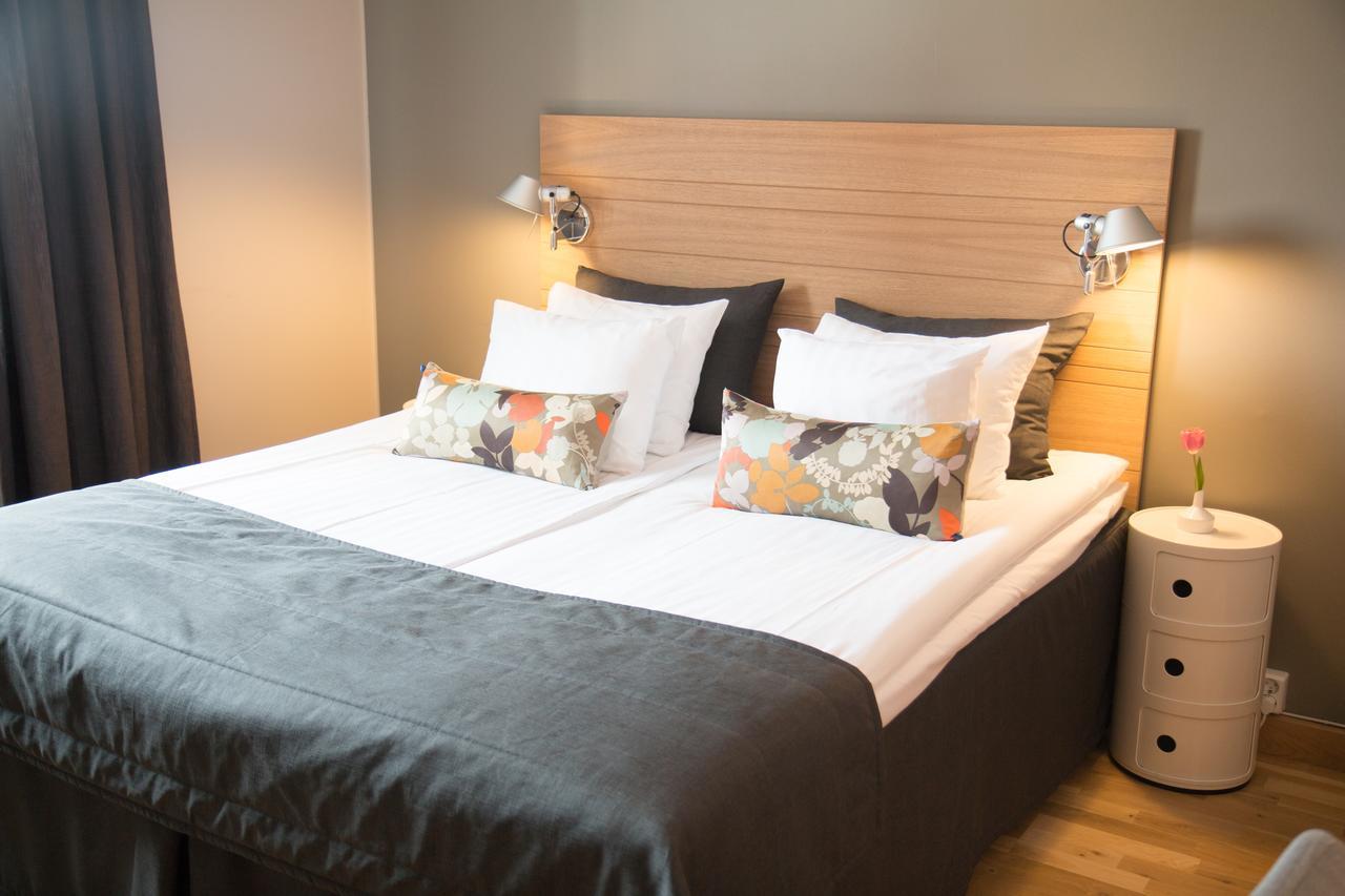 Hotell Aston カールスクルーナ エクステリア 写真