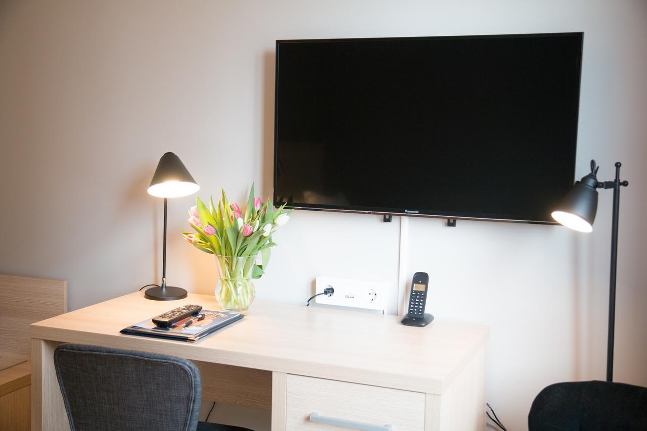 Hotell Aston カールスクルーナ エクステリア 写真