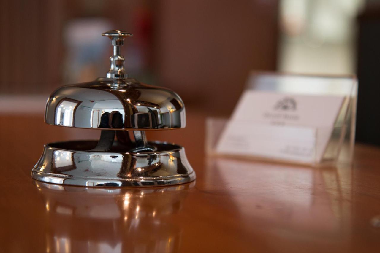 Hotell Aston カールスクルーナ エクステリア 写真